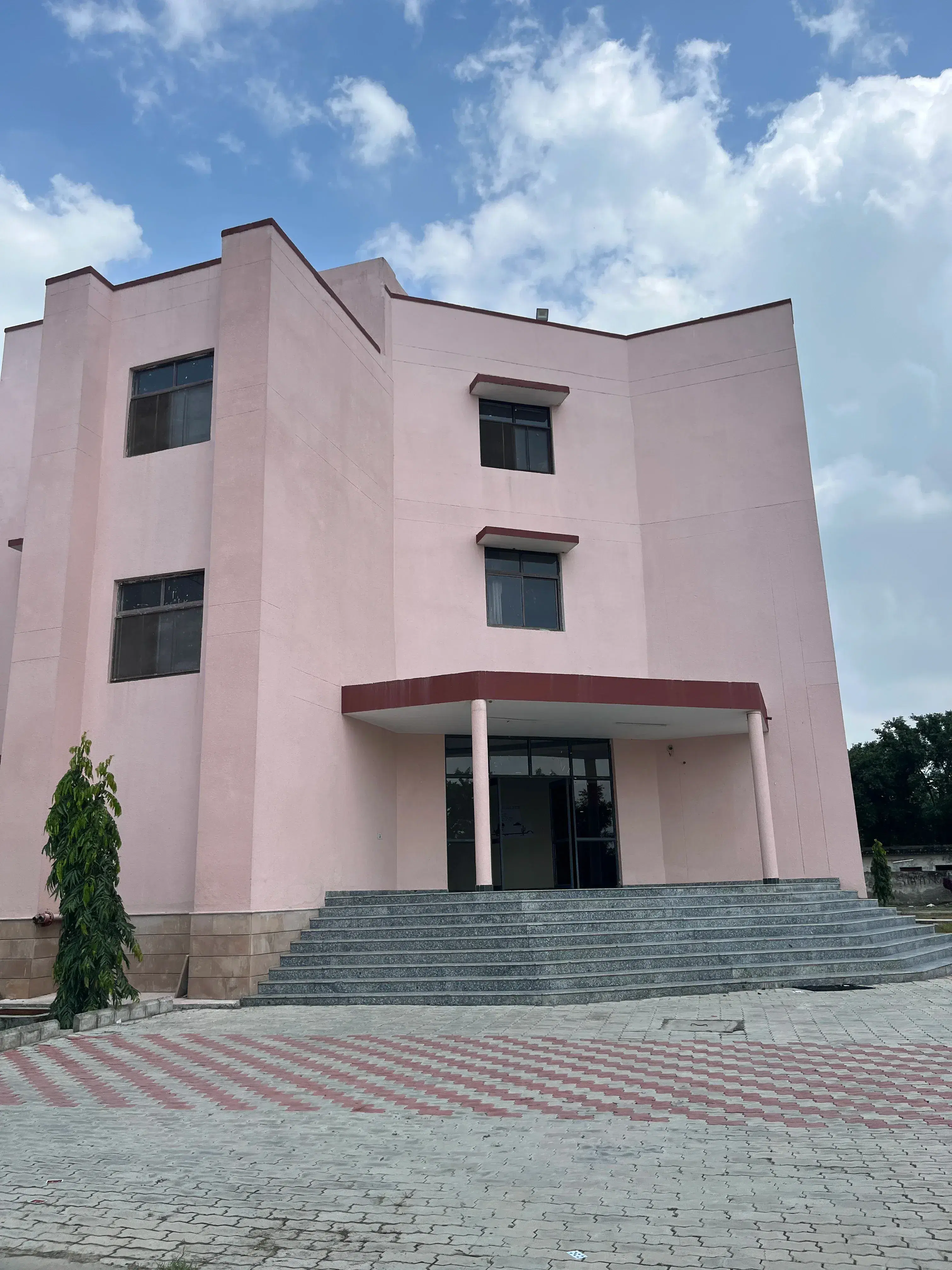 JIMS Noida Academic Building photo 20